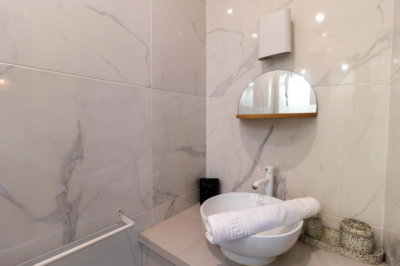 Apartment Center Of Paris By Studio Prestige Luaran gambar
